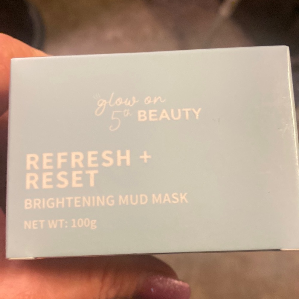 Glow on 5TH Refresh + Reset Brightening Mud Mask. Bundle and save